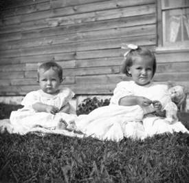 MB-09 - Leta & Wes Walter at 6th Line Home where Gordon was born.jpg