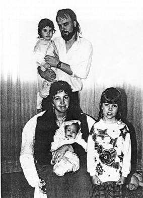 Barbara & Philip Waddington, Brenda, Rebecca, Jessica.jpg